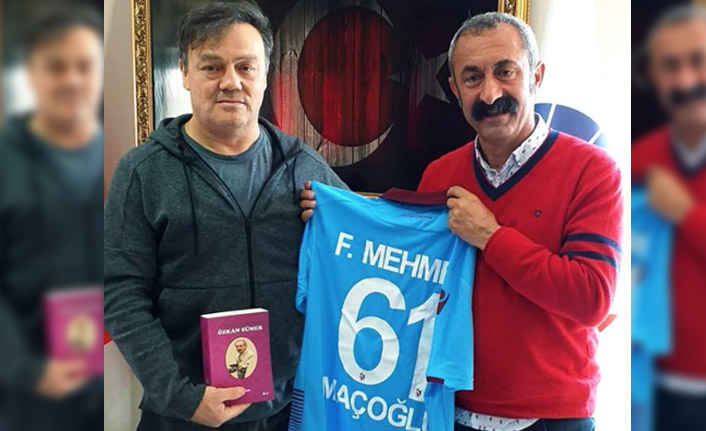 Komünist Başkan Maçoğlu'na Özkan Sümer'den jest