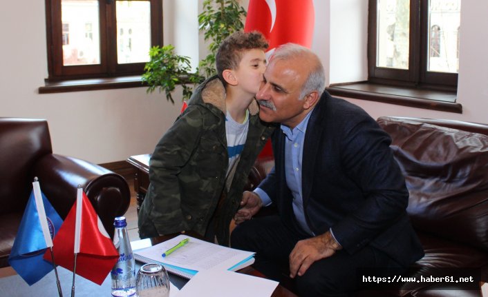 Murat Zorluoğlu vatandaşları dinliyor