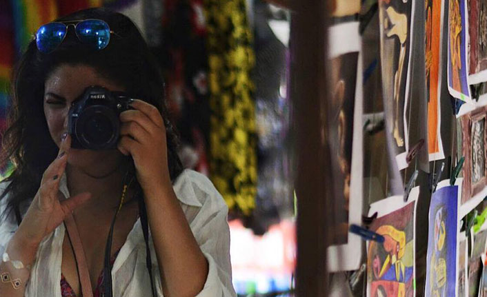 Gazetecilik öğrencisi, fotoğraf çekmek için çıktığı kuleden düşüp öldü