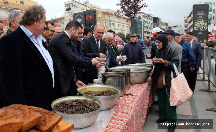 Yalova’da 7 ton Karadeniz yemeği 15 dakikada tükendi 