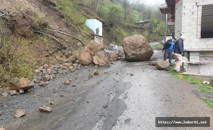 Trabzon’da heyelan korkuttu! Dev Kayalar yola indi!