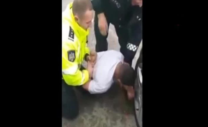 Alkollü sürücü polisin kolunu ısırdı!