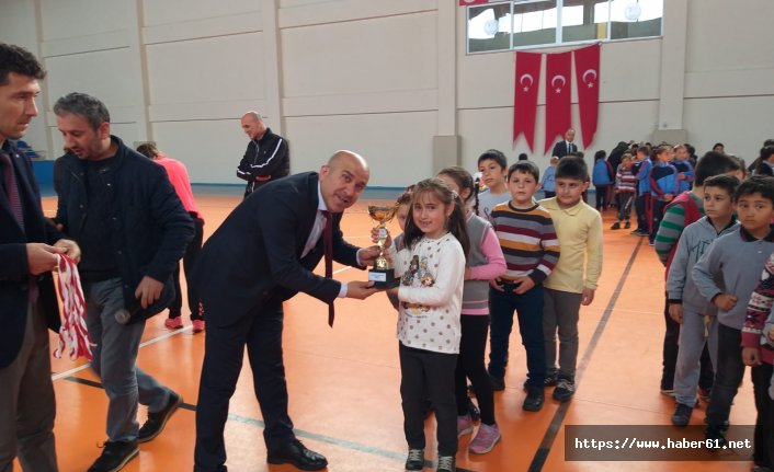 Beşikdüzü’nde çocuk oyunları Şenliği yapıldı