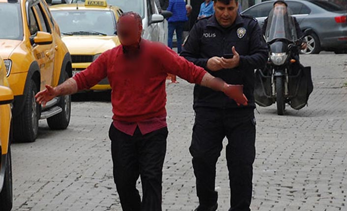 Komşu arasında çıkan kavgası kanlı bitti!