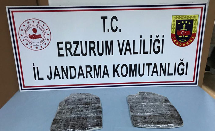 Erzurum'da yarım milyon liralık reçine esrar ele geçirildi
