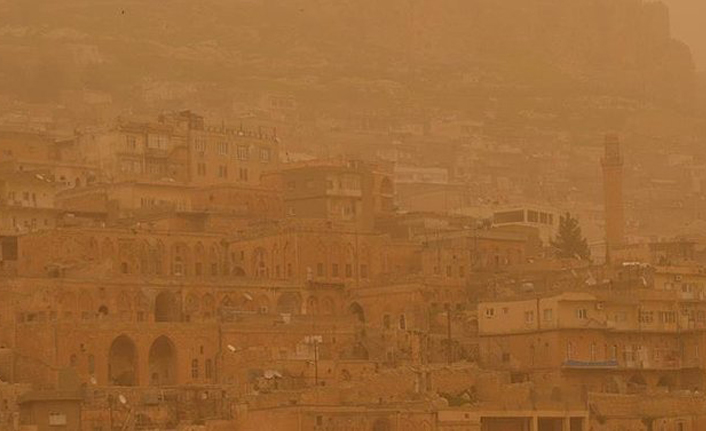Meteoroloji'den toz taşınımı ve sağanak yağış uyarısı