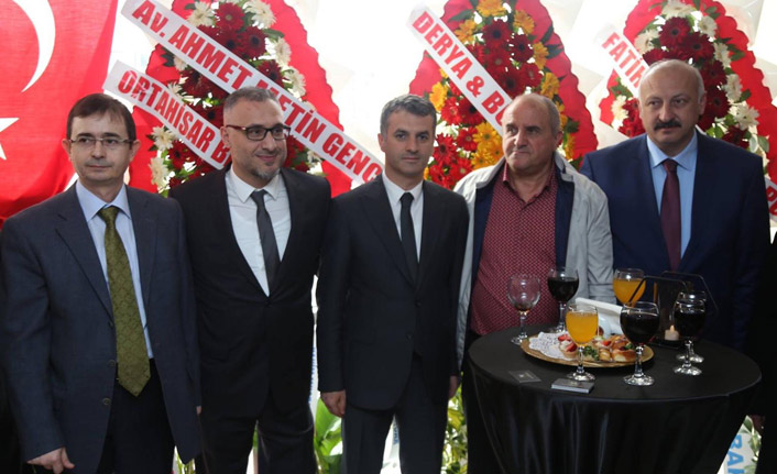 Trabzonlu savcı hukuk bürosu açtı