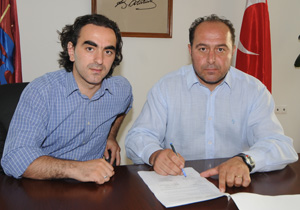 Özenin yardımcısı Cihan