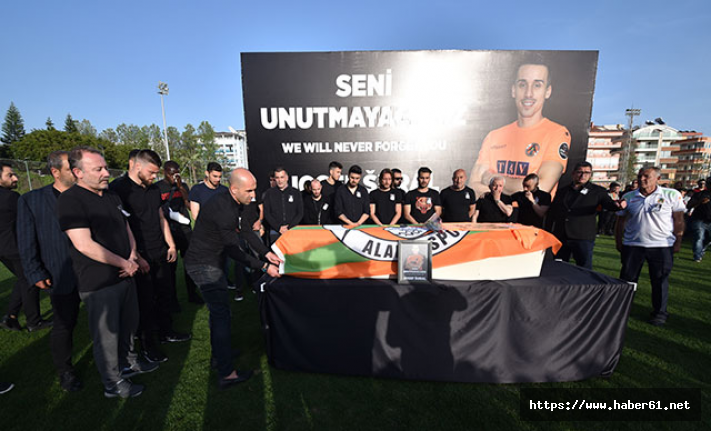 Alanyasporlu Josef Sural'a son veda! Gözyaşları sel oldu