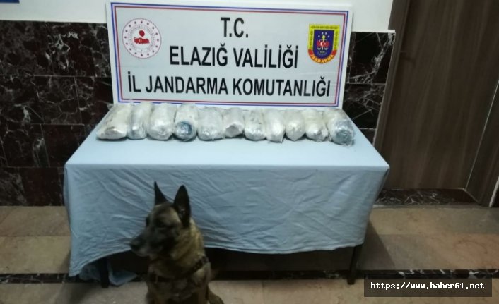 Otomobilde 10 kilo esrar ele geçirildi