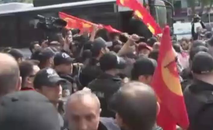 Taksim’e yürümek isteyen göstericilere polis müdahalesi