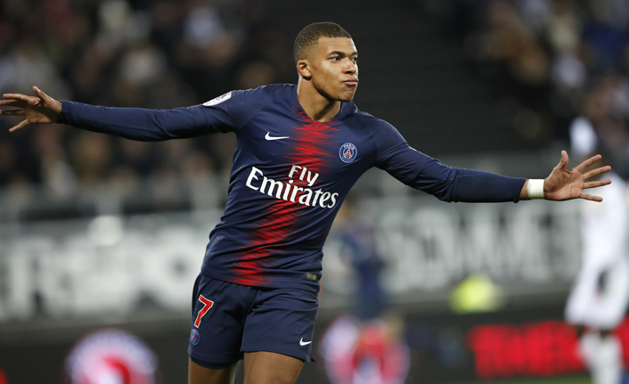 Mbappe'ye 3 maç ceza