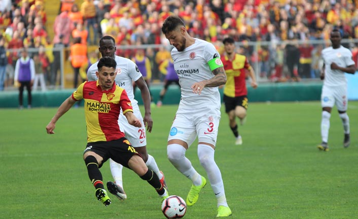 Göztepe Antalya'yı rahat geçti