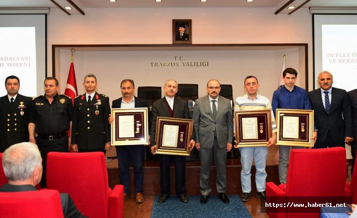  Trabzon’da şehit aileleri ve gazilere Devlet Övünç Madalyası verildi 