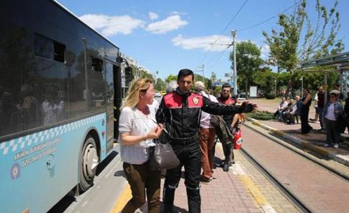 Türklüğe hakaret etti ortalık karıştı