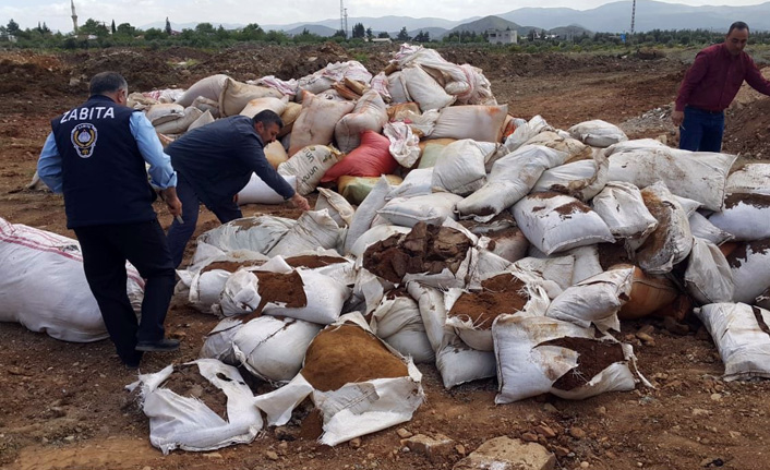 İslahiye'de küflenmiş ve kokmuş biber alarmı