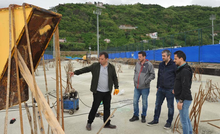 TSYD Trabzon Şubesi, tribün inşaatını inceledi