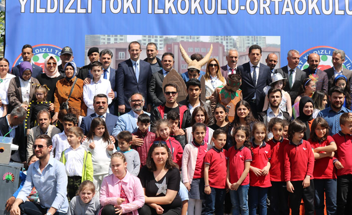 ‘Engel olma renk kat’ deyip bir araya geldiler