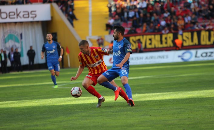 Kayserispor Kasımpaşa'yı geçti