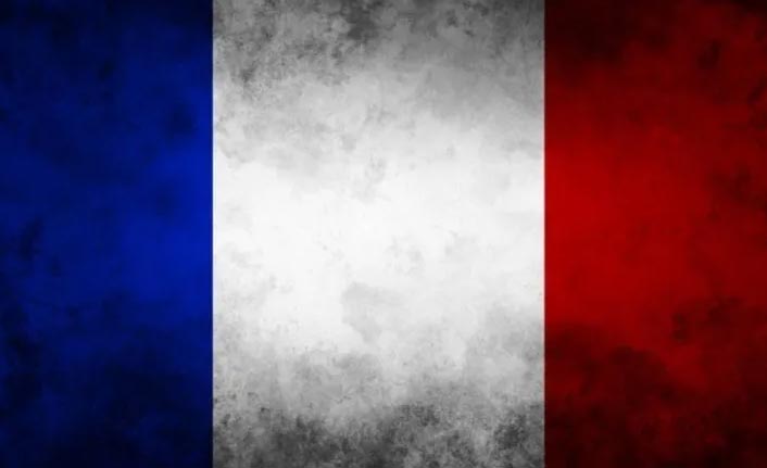 Fransa'dan skandal karar! Başörtülü annelere...