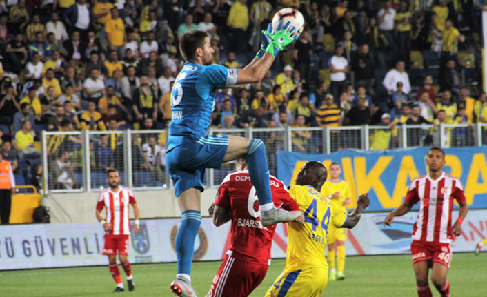 Ankaragücü ligde kalmayı garantiledi