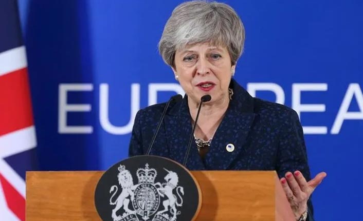 May'den Brexit'te 'son şans' uyarısı