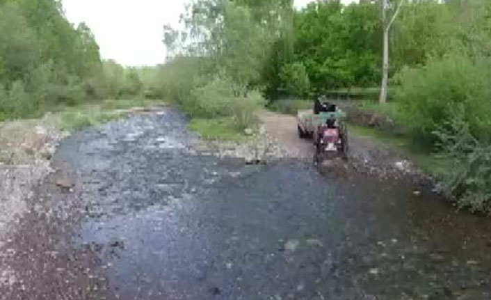 Traktör römorkunda piyano resitali