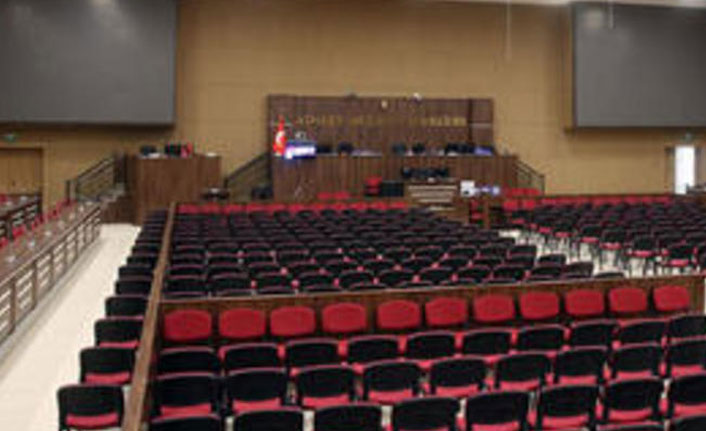 FETÖ sanığı çifte hapis