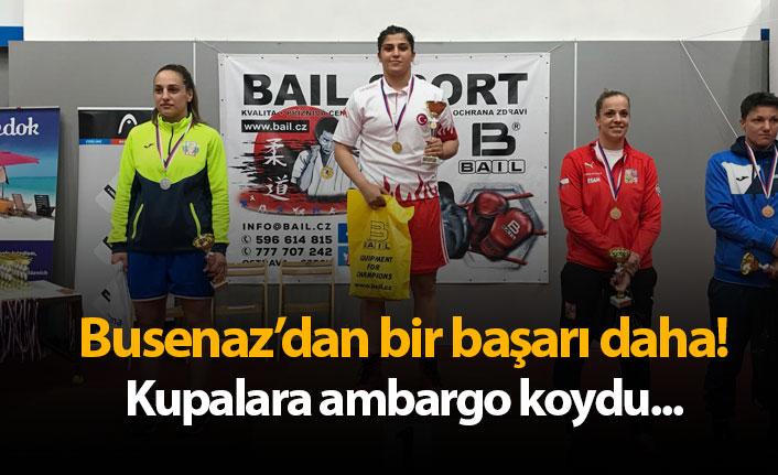 Busenaz'dan bir başarı daha!