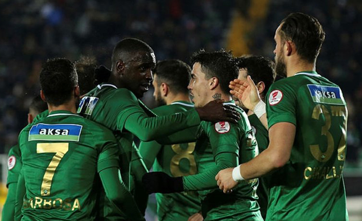 Akhisarspor lige veda etti!