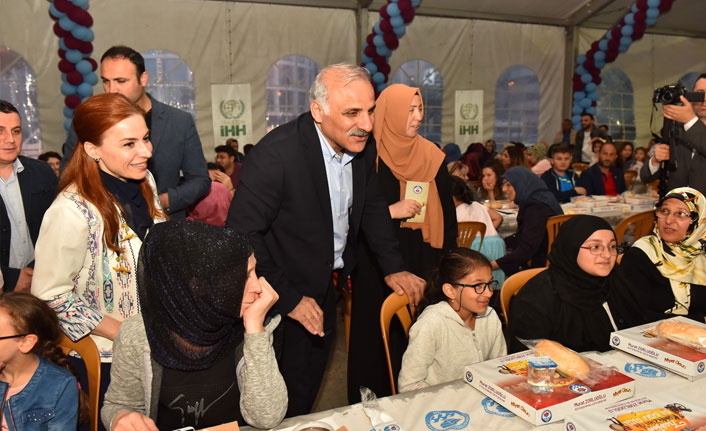 Trabzon'da ramazan gecelerine vatandaşlar akın etti