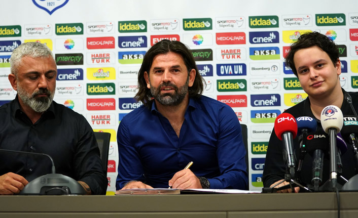 İbrahim Üzülmez Kasımpaşa'ya imza attı