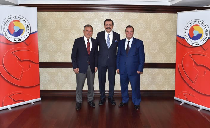 Hisarcıklıoğlu’na anlamlı ödül