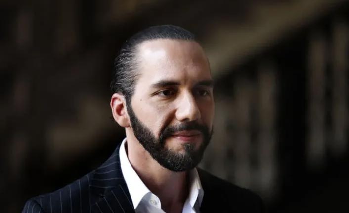 Osmanlı torunu devlet başkanı oldu