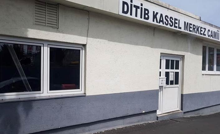 Almanya'da Diyanet camisine saldırı