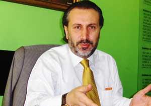 İbre Ahmet  Sarı'dan Yana