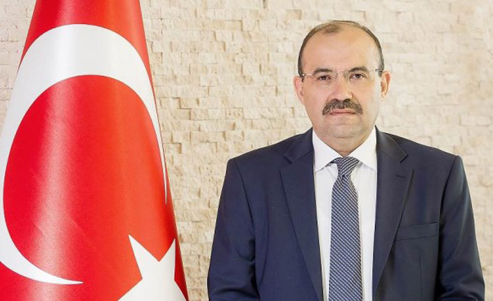 Vali Ustaoğlu öğrencilere başarılar diledi