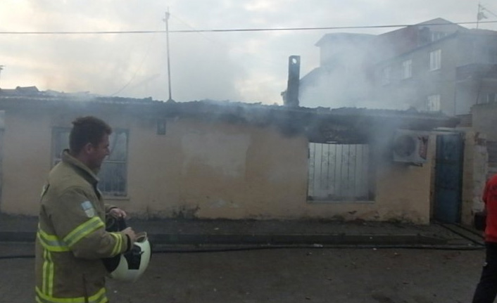 Balıkesir'de yangın! Bir ev...