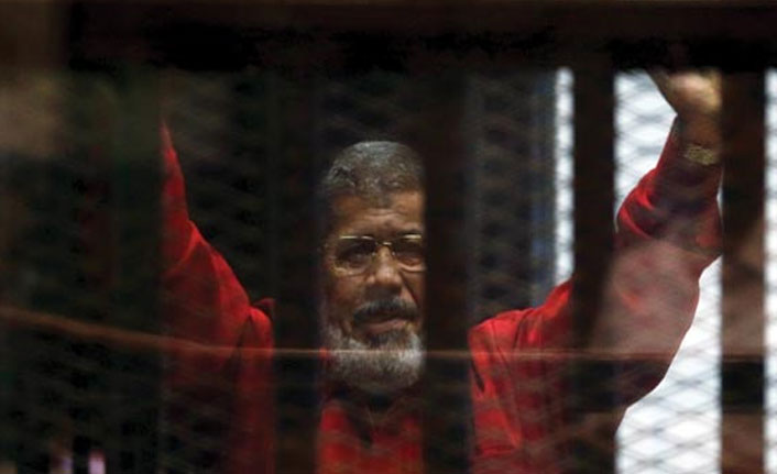 Mursi hayatını kaybetti