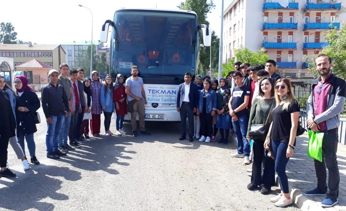 Tekmanlı öğrenciler Karadeniz turunda