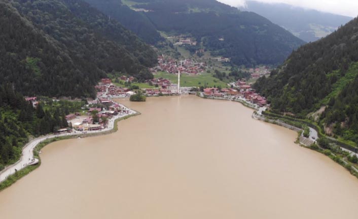 Uzungöl değil çamurgöl