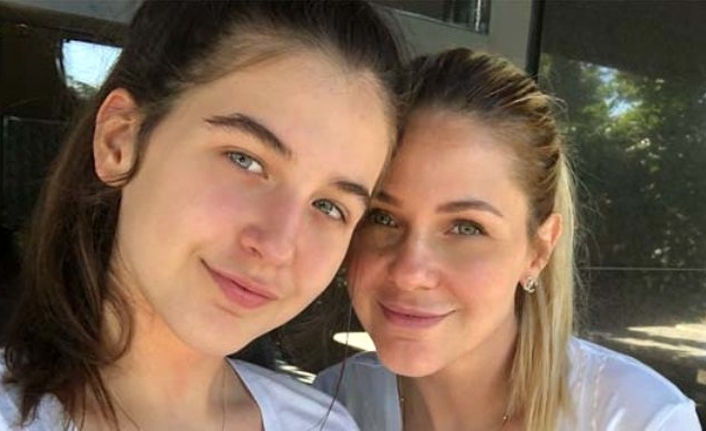 Anne - kız değil, sanki ikiz! "