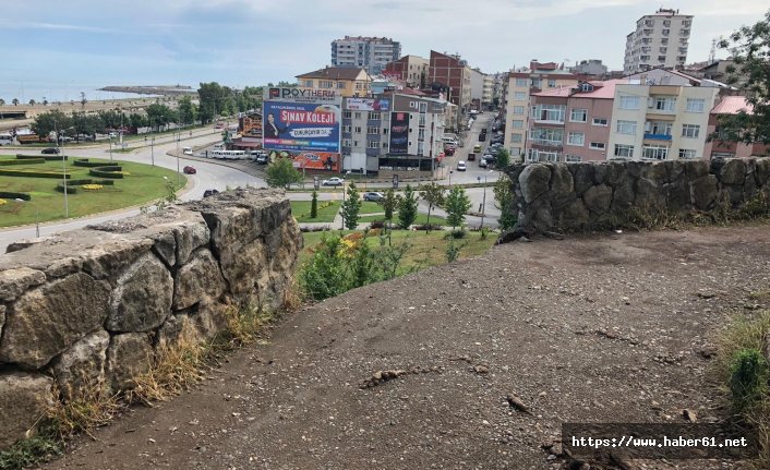 Şiddetli yağmur tarihi Ayasofya Cami'nin duvarını yıktı!