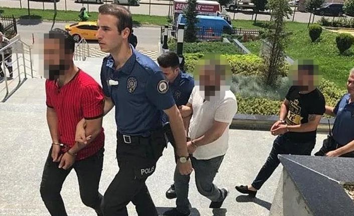 Kadın polislere sözlü taciz! - 4 kişi gözaltına alındı