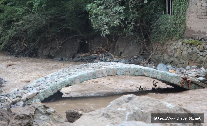 Araklı'daki sel sonrası düşündürücü görüntü! Yeniler yıkıldı o ise ayakta!
