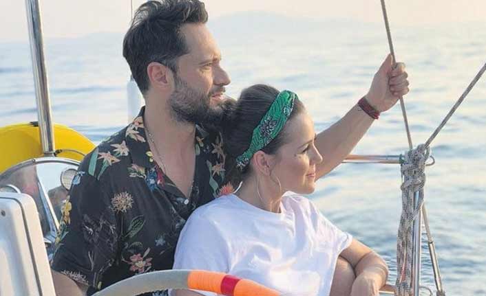 Özgün'den romantik açıklama!