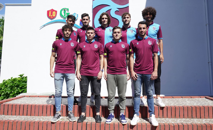 Trabzonspor 9 oyuncuya daha imza attırdı