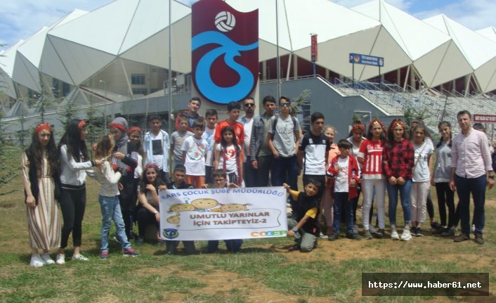 Karslı çocuklar Karadeniz'i gezdi