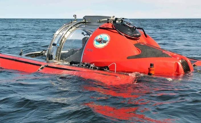 Denizaltı faciası: 14 ölü