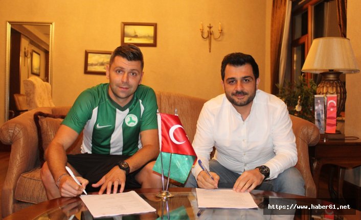 Giresunspor imzayı attırdı